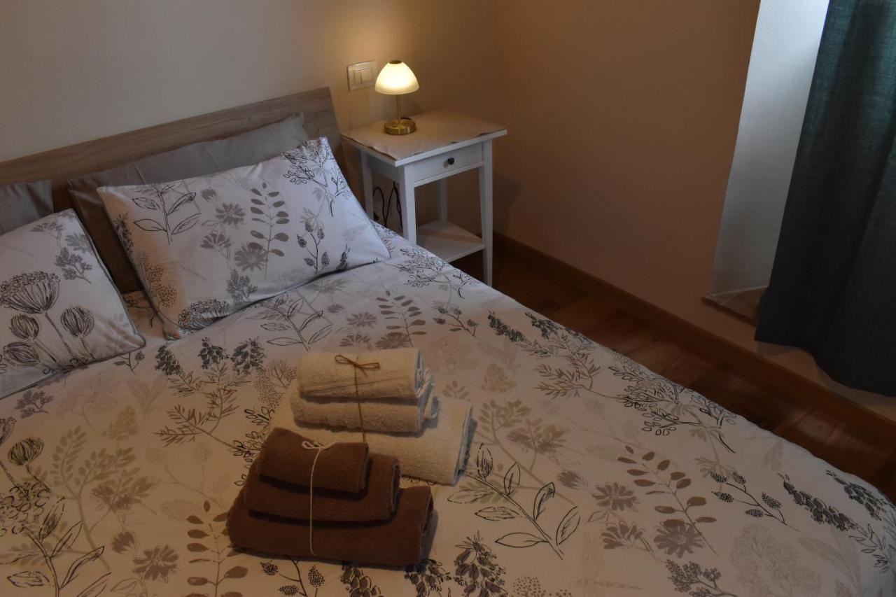 Claves Claustri - Camere In Appartamento Storico Sarteano Esterno foto