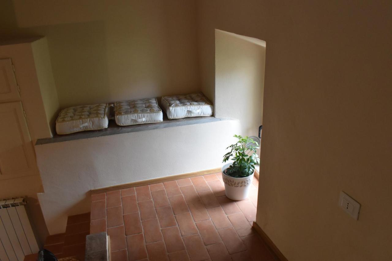Claves Claustri - Camere In Appartamento Storico Sarteano Esterno foto
